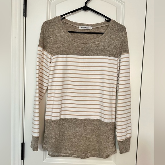 Women’s Long Sleeve Round Neck T-Shirt - Picture 5 of 7